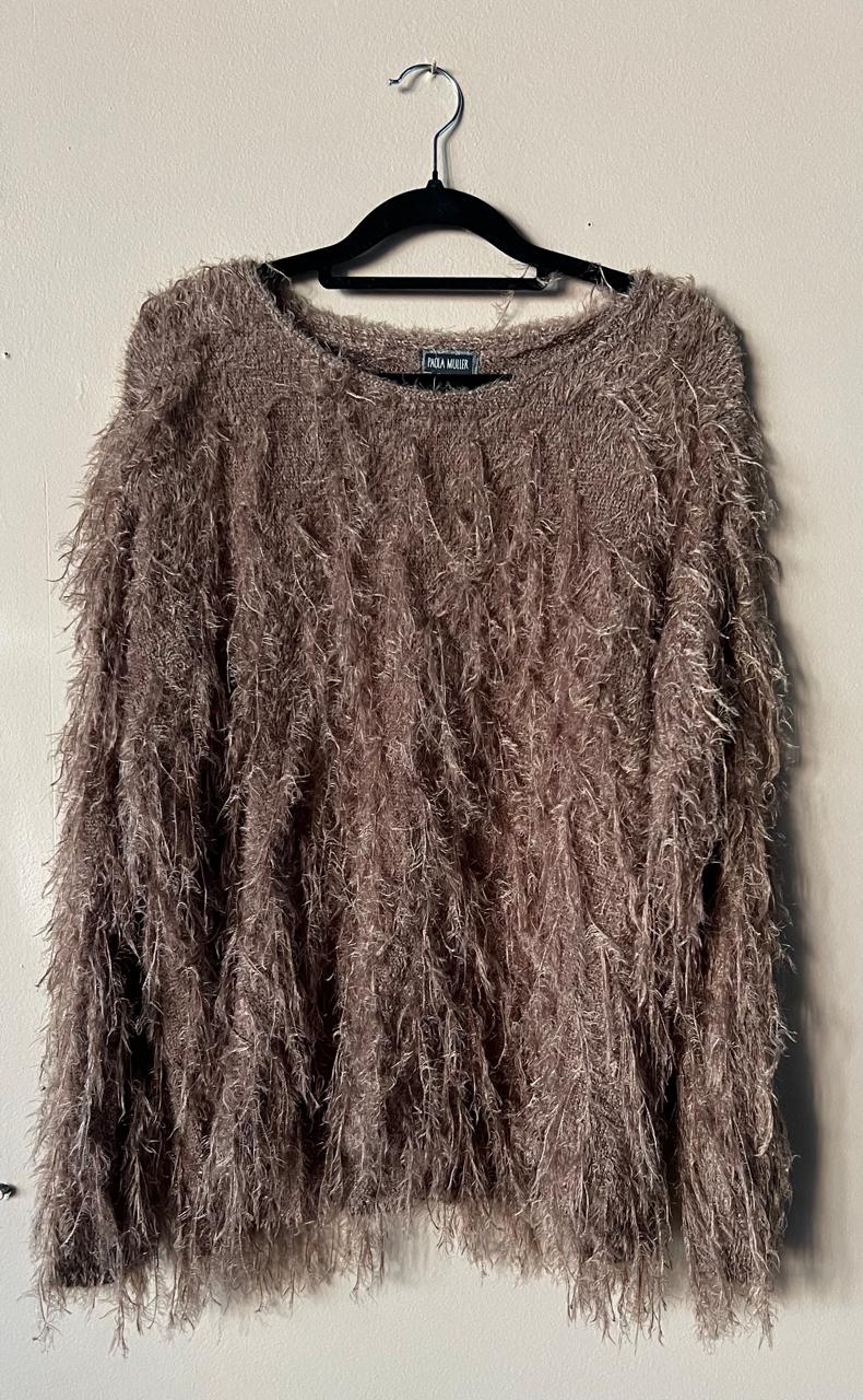 Blusa Bordada Marrom